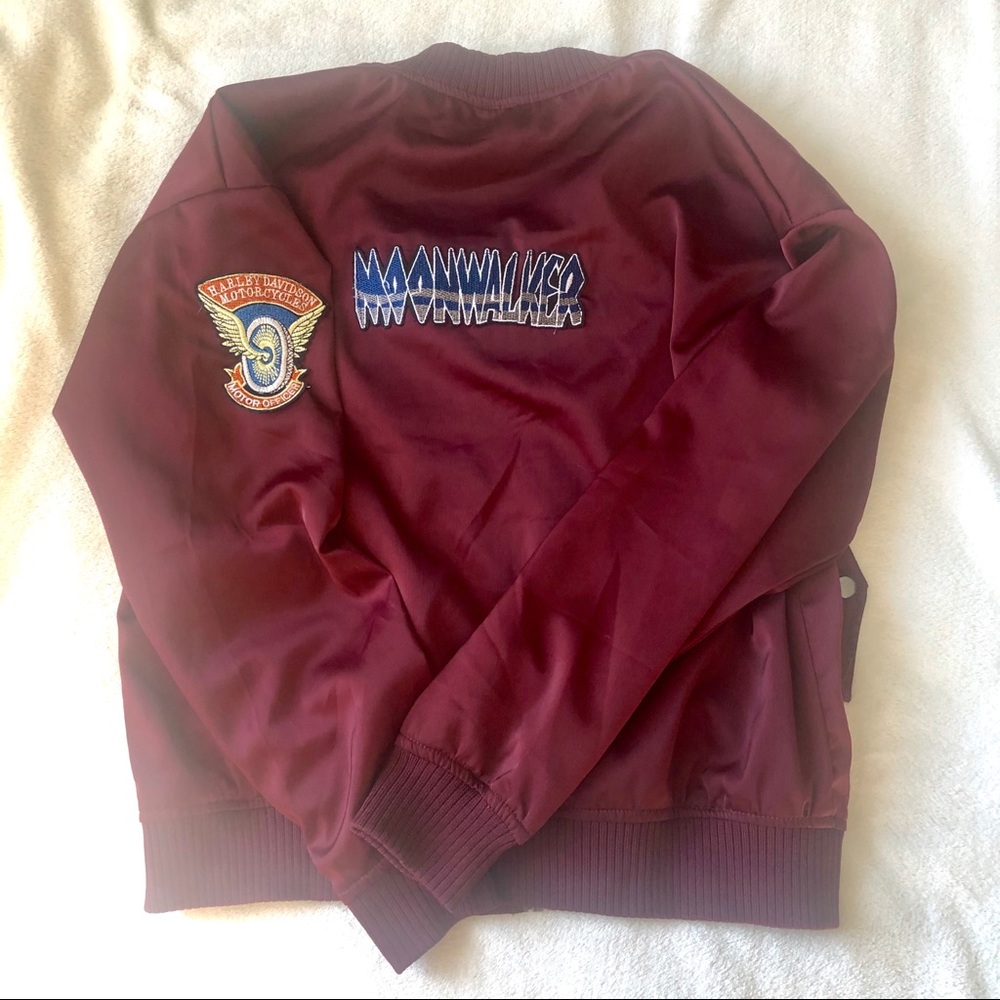 Burgundy bomber jacket 💣
